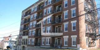 $2,400 Brighton 1BR  | Elevator Building | Near Packards Corner Gallery 6