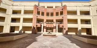 Great opportunity condo in a highly desirable central Las Vegas location Gallery 3