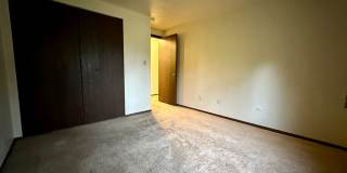 Beautiful One Bedroom Apartment with A/C, Parking & On-Site Laundry! Call Today! Gallery 5