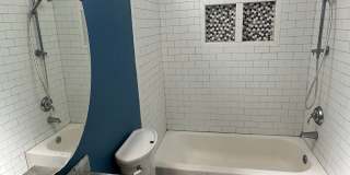 3 BR/ 2BA Central Gardens Bungalow Gallery 15