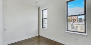 329 Union Street Gallery 2