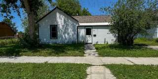 PET FRIENDLY 2 BED/ 1 BATH MINUTES FROM DOWNTOWN! Gallery 1