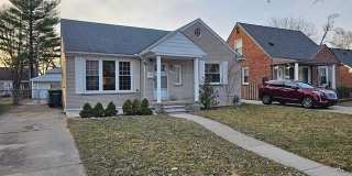 1501 N SILVERY Lane Gallery 1