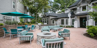 The Carlyle at Perimeter Apartments Gallery 14