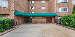 300 S Roselle Road Gallery 1