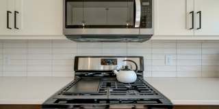 Individual / Corporate Rental / Fully Furnished Gallery 47