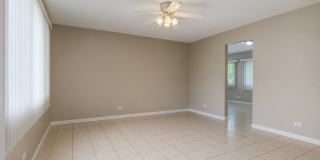 6847 Hawthorne Lane Gallery 2