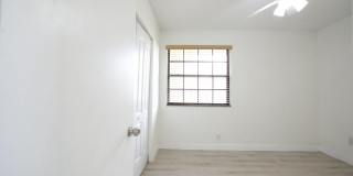 2646 Riverside Drive Gallery 14