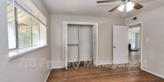 6565 S. Land Park Drive Gallery 40