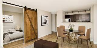 100 West Chestnut Apartments Gallery 37
