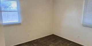 4425 Humble Ave Gallery 11