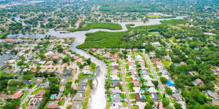2187 WATERSIDE DRIVE Gallery 67