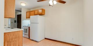 2017 Pillsbury Ave Gallery 7