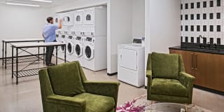 The Hamilton Gallery 15