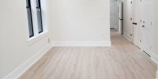 944 North Damen Avenue Gallery 4