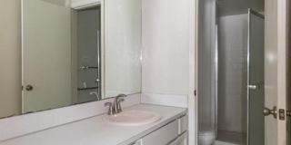 4925 Greenslope Drive Gallery 17