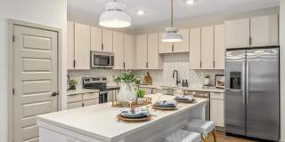 Portier at Midtown Gallery 2