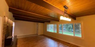 Spacious 4 Bed / 3 Bath Remodeled Rambler | Large Yard + Outbuildings + Minutes to Marina Desirable Des Moines Location Gallery 1