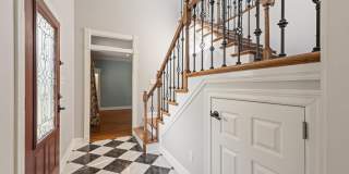 300 Oak Hollow Drive Gallery 8
