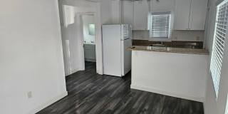 Wonderful 1 Bed 1 Bathroom Condo In Escondido - Call Today Gallery 11