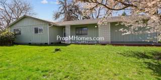 Updated Three Bedroom Home in McMinnville! Gallery 1