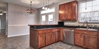 4BDRM, 3.5BA w/Fenced Yard in Sedona Woods! $2900/mo Gallery 33