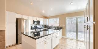 Beautifully Updated 3 Bedroom Home with Designer Kitchen & Cozy Fireplace Gallery 10