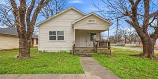 1101 N Harrison Avenue Gallery 1