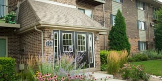 The Greenway at Carol Stream Gallery 34