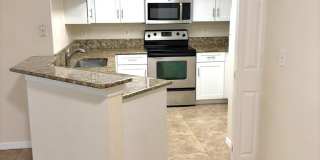1100 Crestwood Ct S Gallery 1