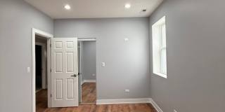 4907 W Walton Street Gallery 12