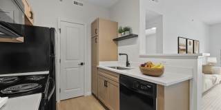 Madden's Pointe Gallery 4