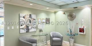 900 Saint Charles Pl Gallery 4