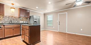10001 Panther Way Gallery 7