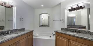 PET FRIENDLY UNFURNISHED ELEVATED PENTHOUSE LIVING WITH PRIVATE ELEVATOR Gallery 34