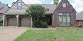 Huge, Gorgeous South Tulsa home ready for move in 05/15/2025 Gallery 1