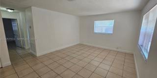 850 SW 6th Ct Gallery 4
