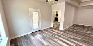 Gorgeous 2025 Built 3 Bedroom 2 Bath Home! Gallery 10