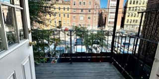 93 Endicott Gallery 6