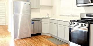 1638 West 18th Pl. Gallery 4
