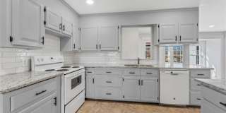 5748 N Graham Road Gallery 13