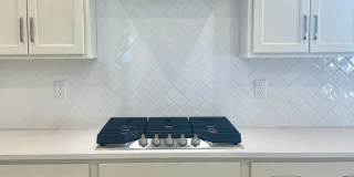 5 Bedroom, 3.5 Bathroom Home w/ Office and 2 Car Garage Gallery 12