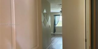 100 Gate Rd Gallery 17