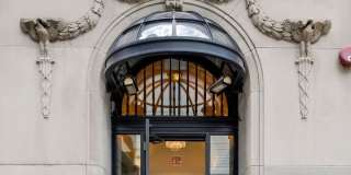 118 E ERIE Street Gallery 2