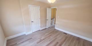 ⭐⭐⭐ UPDATED COZY 3 BEDROOMS AND 1.5 BATH HOME LOCATED IN NORTHEAST/LAWNCREST!!! ⭐⭐⭐ Gallery 5