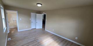 NEWLY REMODELED 3 bedroom house in Colonial Heights Gallery 18