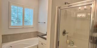 SPACIOUS 3 BEDROOM HOME WITH ALL UTILITIES INCLUDED Gallery 11