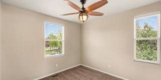 Fantastic Home in the Desirable Sterling Hills Neighborhood Gallery 18
