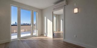 91 Bruckner Blvd Gallery 7