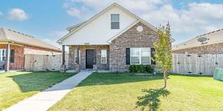Welcome to this stunning 3-bedroom, 3-bathroom home located in the heart of Bentonville Welcome to this stunning 3-bedroom, 3-bathroom home located in the heart of Bentonville Gallery 1